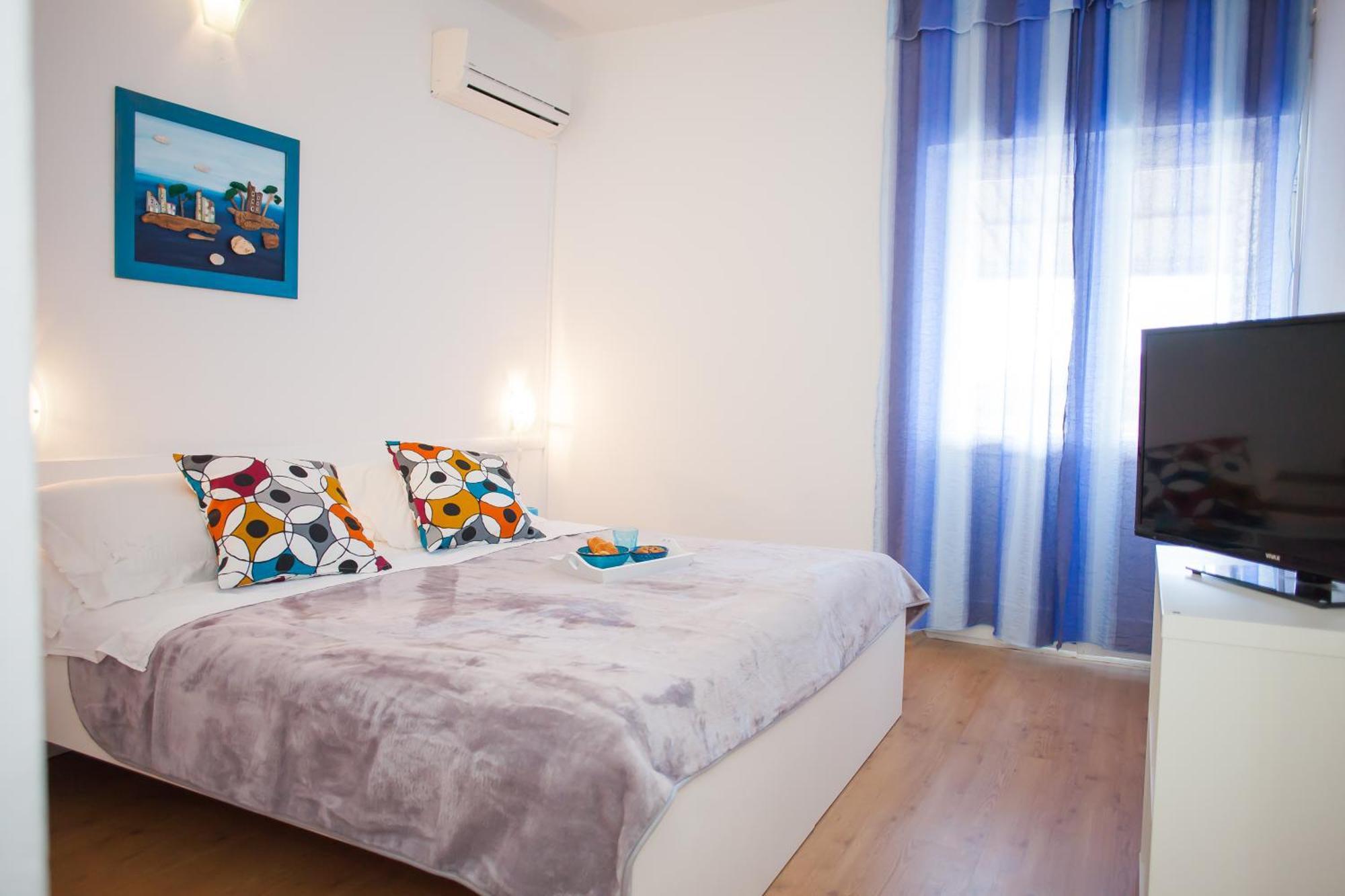 Hana Home - Apartments Tisno Rum bild