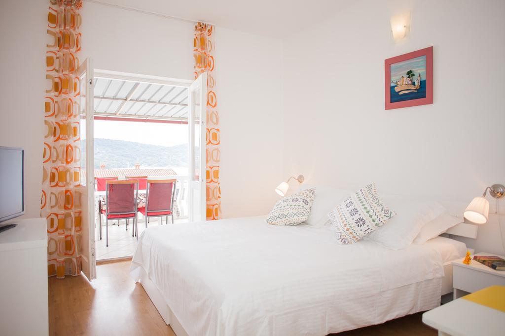 Hana Home - Apartments Tisno Exteriör bild